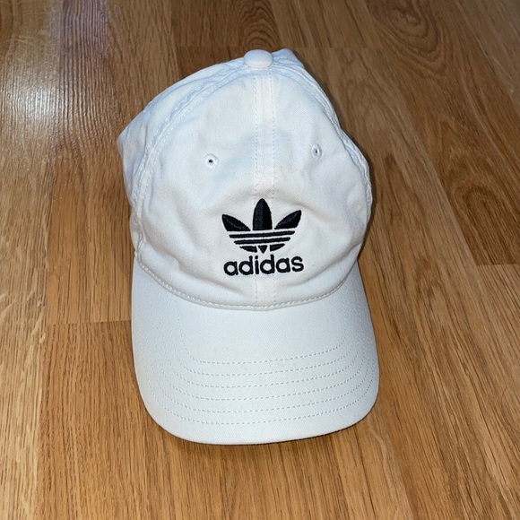 adidas Accessories - WHITE ADIDAS HAT🎧🎲⚪️